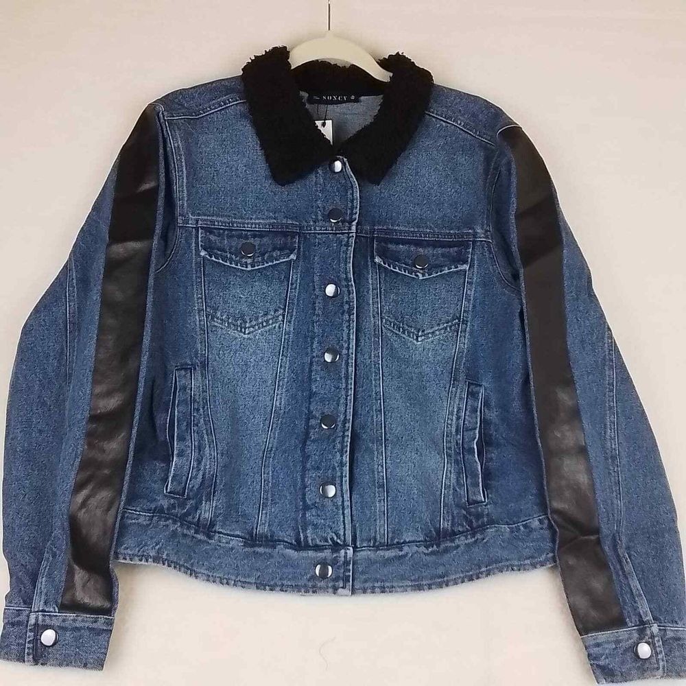 Soncy Jean Jacket Sz 28 Cropped 100% Cotton Denim Teddy Bear Collar Snap Pockets